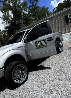 A-1 Lawn Care Solutions Logo