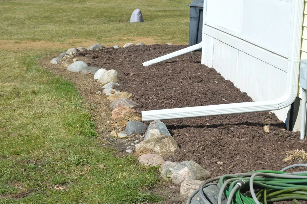 Custom yard cleanup service experts serving Lansing, MI - A 1 Service