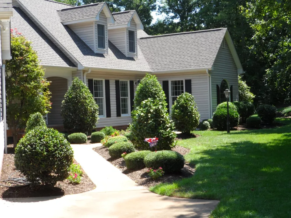 Reliable landscaping services for year-round maintenance in Greenville, SC by A-1T Perrin Lawn Services
