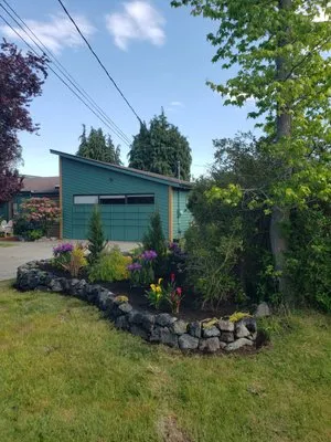 A and E Landscaping Logo