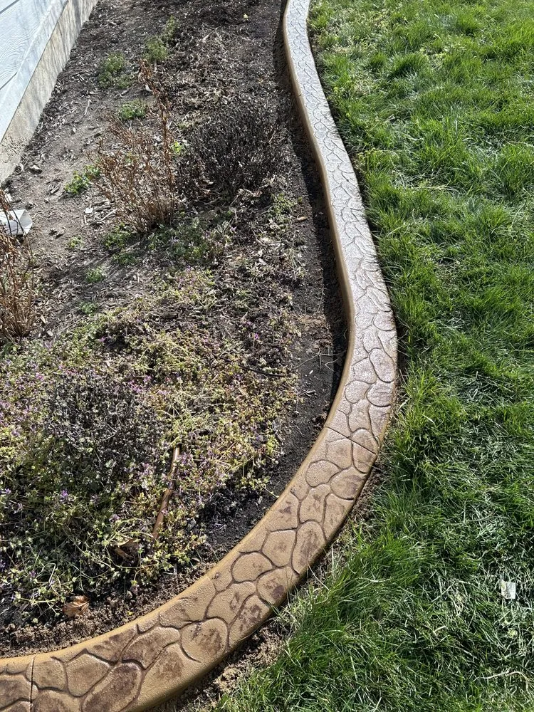 Trusted lawn care service in Valley Center, KS - A and S Borders