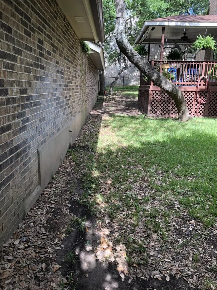 Expert yard maintenance near you across San Antonio, TX - A Beautiful Escape