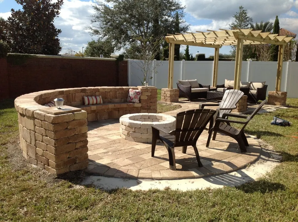 Custom landscaping services in Altamonte Springs, FL by A Better Paver