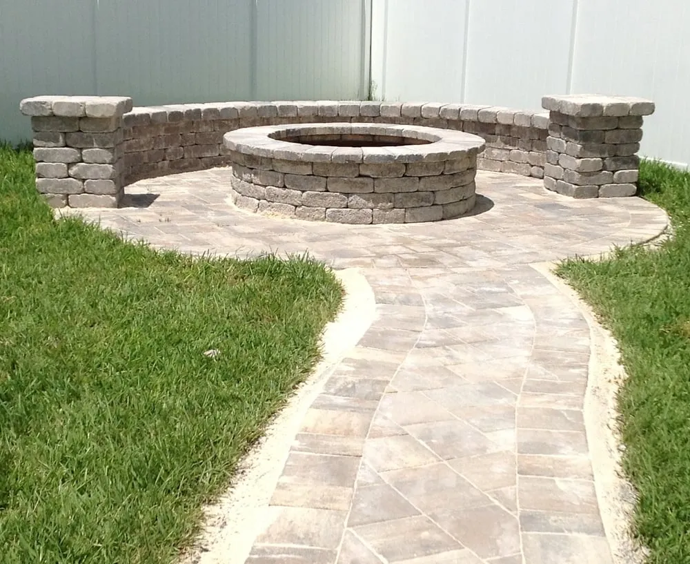 Professional lawn mowing service in Altamonte Springs, FL by A Better Paver