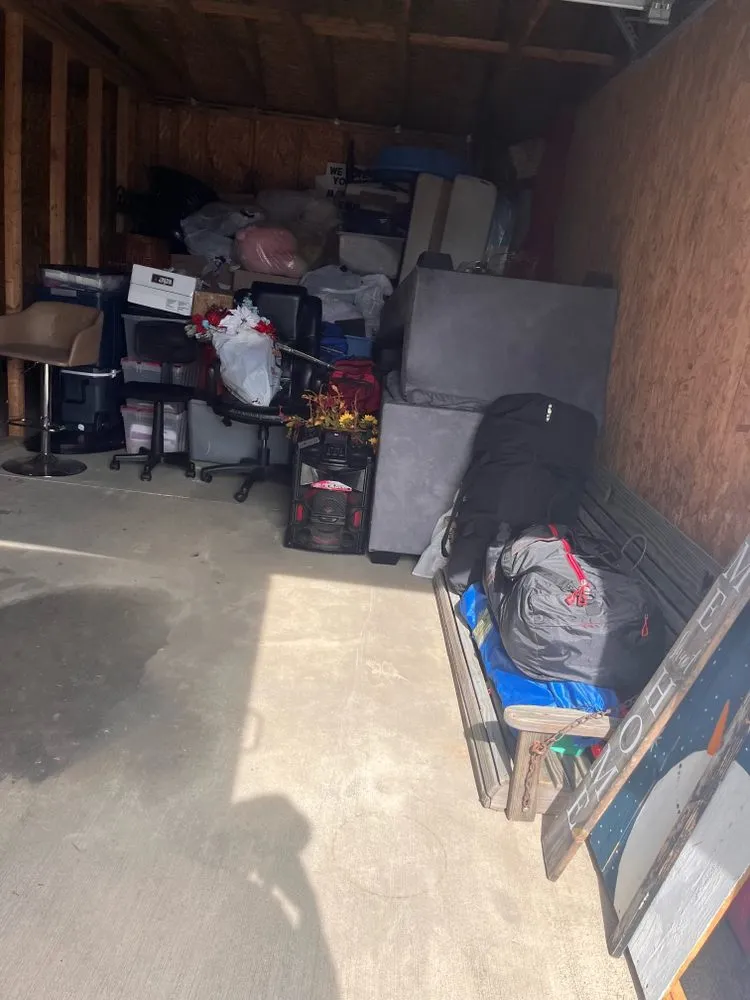 Reliable yard maintenance in Columbus, OH by A Bit Everything 614