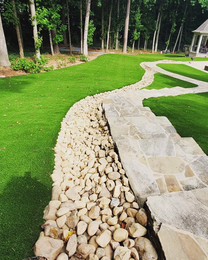 Expert lawn care service experts serving Norcross, GA - A Burst of Color