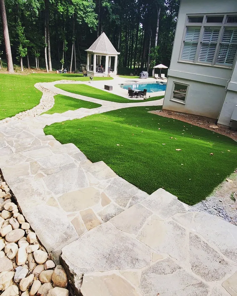 Custom lawn mowing service experts serving Norcross, GA - A Burst of Color
