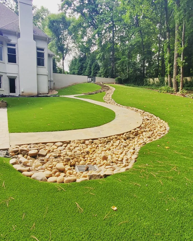Top-rated garden landscaping for beautiful yards in Norcross, GA by A Burst of Color