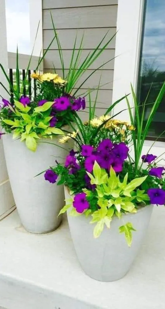 Trusted outdoor landscaping in Norcross, GA - A Burst of Color