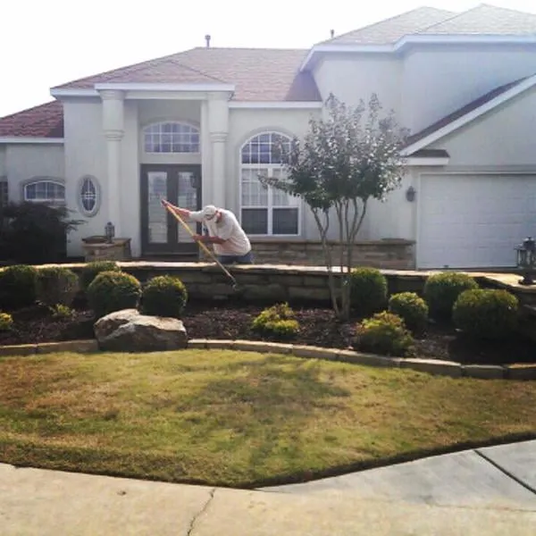 Custom yard maintenance in Fayetteville, AR - A Clean Cut Lawn Care