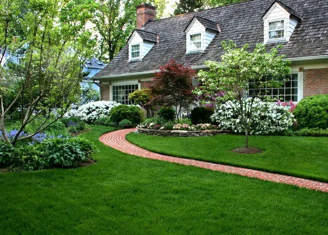 Local outdoor landscaping in Fayetteville, AR by A Clean Cut Lawn Care