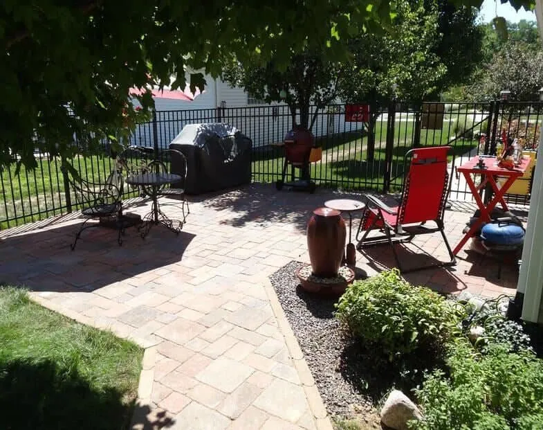 Affordable lawn mowing service in Springfield, IL by A Clean Cut