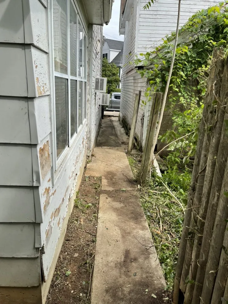 Professional garden landscaping in Hedgesville, WV by A Clean Solution