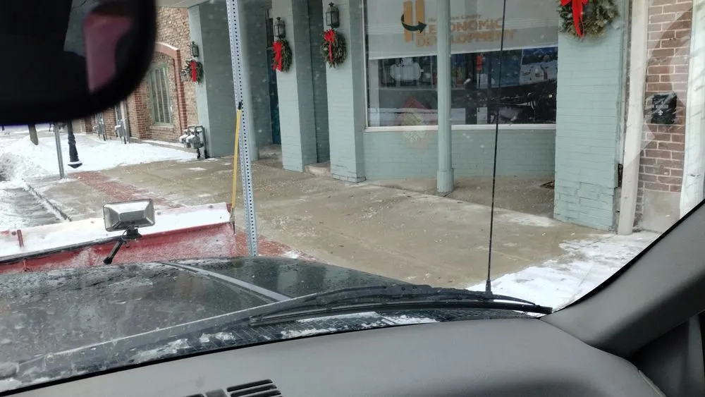 Professional lawn mowing service experts serving Huntington, IN - A Cleaner Place