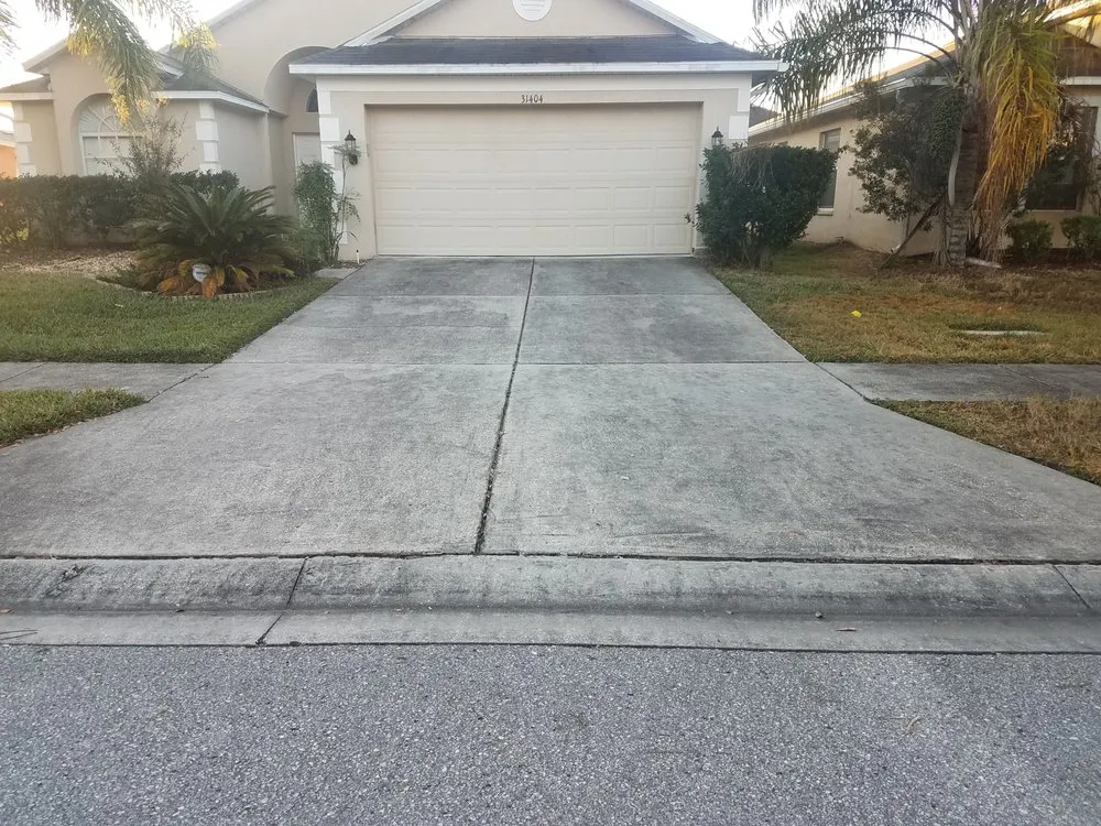 Local yard maintenance with custom design in Wesley Chapel, FL by A Complete Lawn Care
