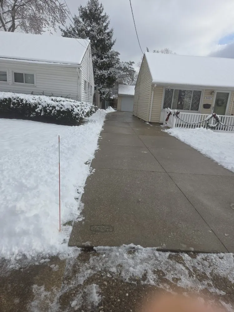 Custom outdoor landscaping in Akron, OH by A Criss Landscaping