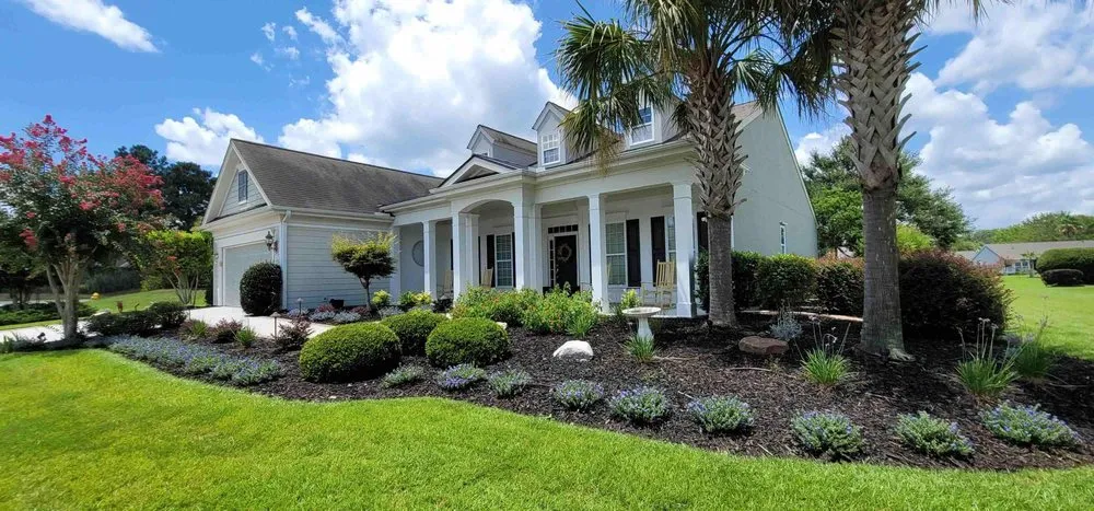 Affordable garden landscaping in Huntersville, NC by A Cut Above Landscaping