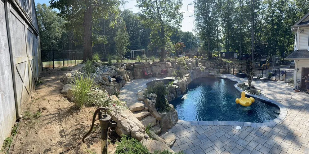 Trusted garden landscaping experts serving Jamesburg, NJ - A Cut Above Landscaping