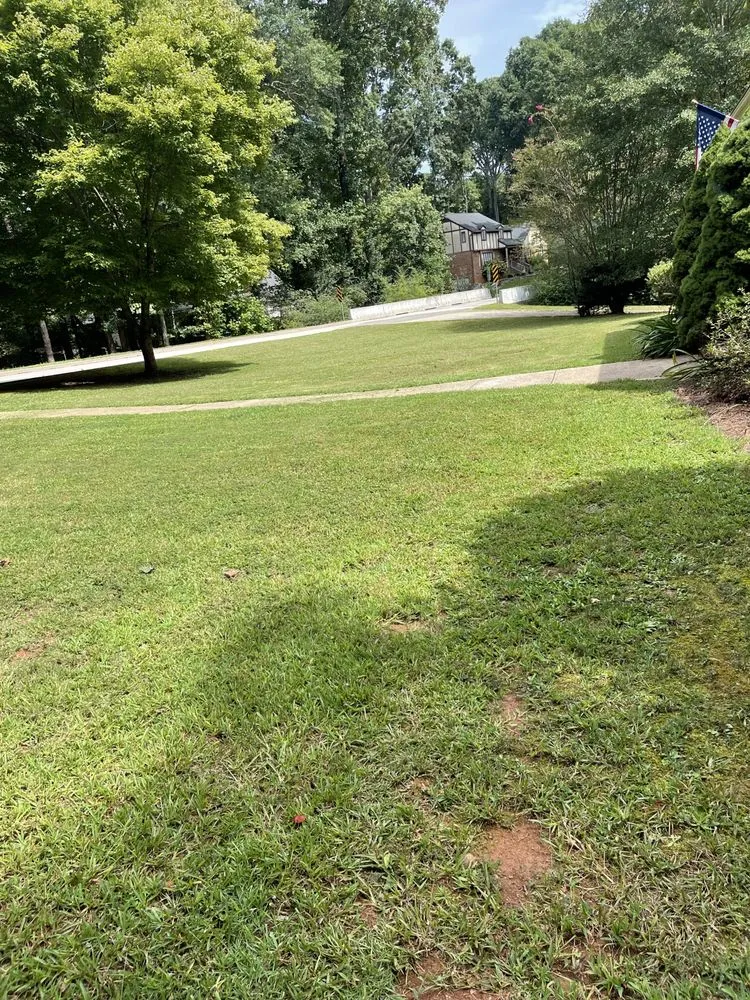 Trusted garden landscaping for homes in Landrum, SC by A Cut Above Lawn Care & Pressure Washing
