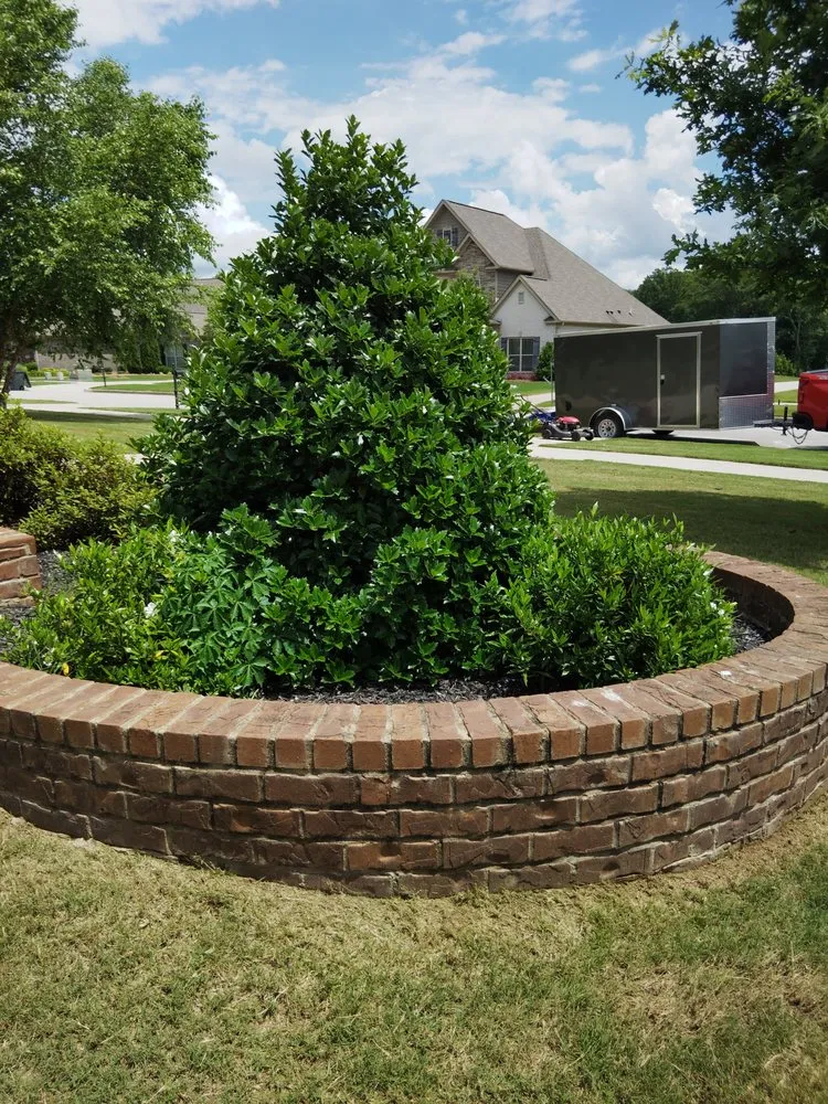 Trusted garden landscaping experts serving Huntsville, AL - A Cut Above Lawn Care HSV