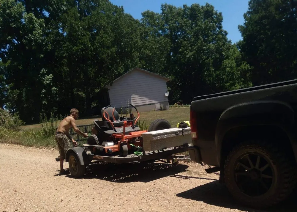 Professional lawn mowing service experts serving Pocahontas, AR - A Cut Above Lawn Care