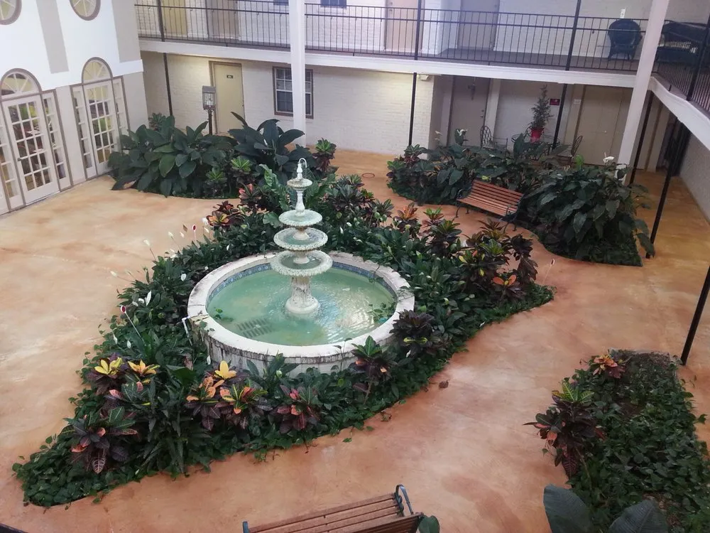 Reliable residential landscaping for year-round maintenance in Baton Rouge, LA by A Cut Above Lawn Maintenance