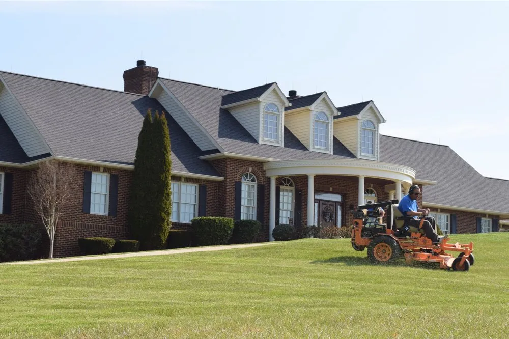 Custom residential landscaping in Blountville, TN - A Cut Above Lawncare