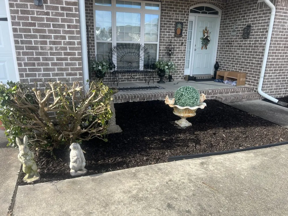 Custom lawn care service for homes in Savannah, GA by A Cut Above