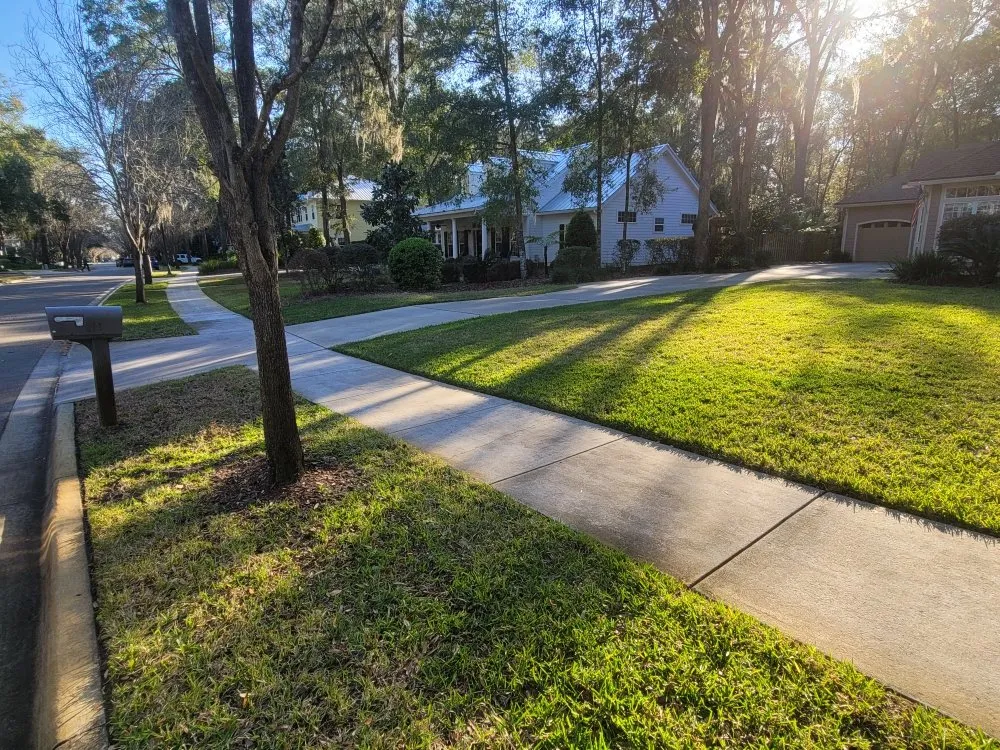 Expert landscaping services for year-round maintenance in Fort White, FL by A Cut Above The Rest Lawncare