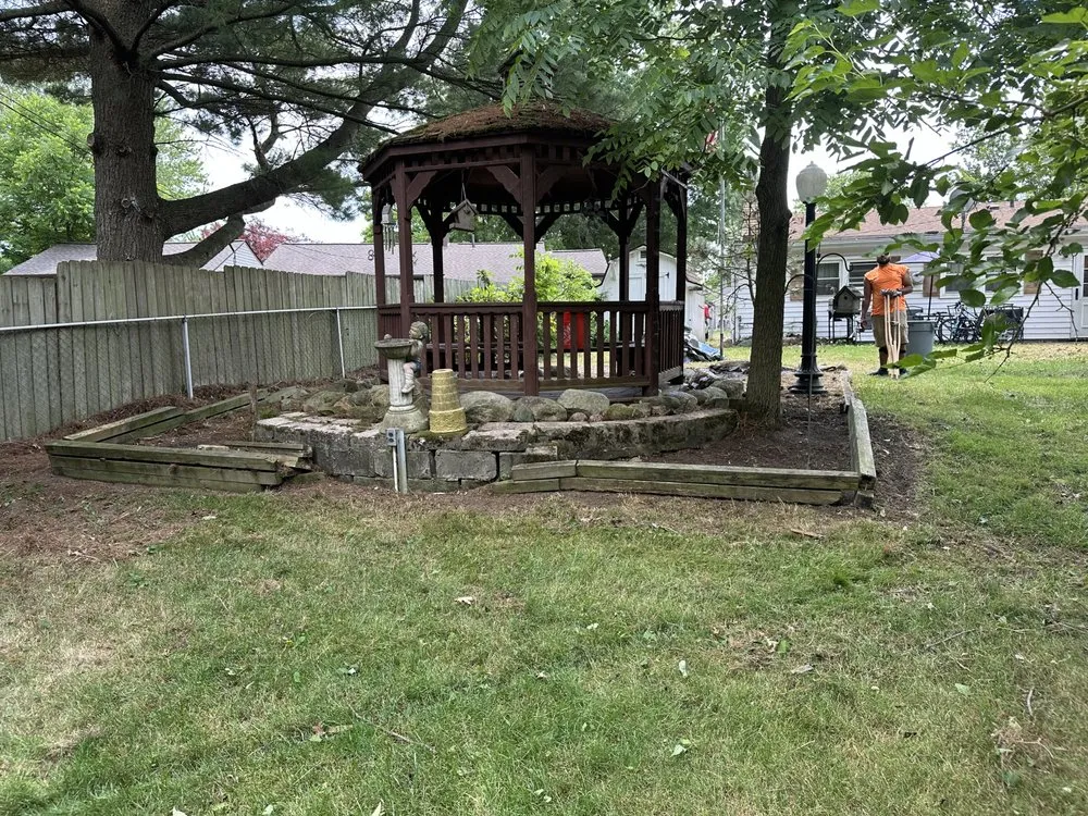 Custom yard cleanup service for year-round maintenance in Lorain, OH by A Cut At A Time