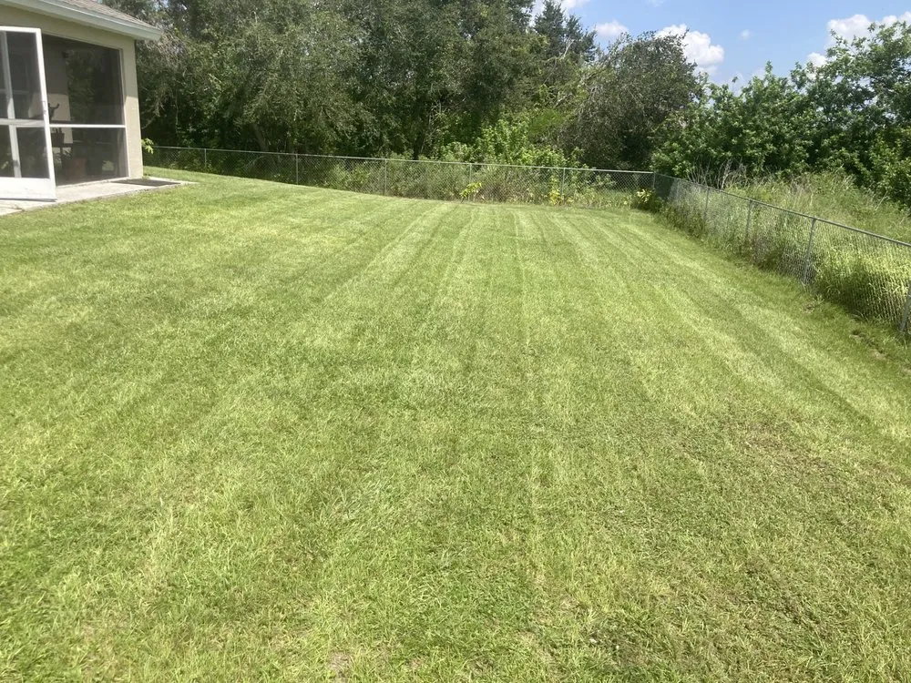 Top-rated outdoor landscaping for beautiful yards in Lehigh Acres, FL by A Cut Away Landscaping