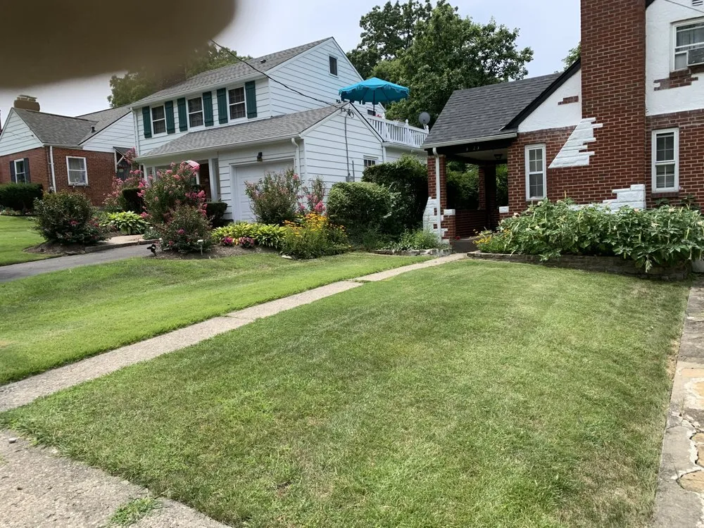 Professional lawn mowing service in Cincinnati, OH - A Diamond Cut