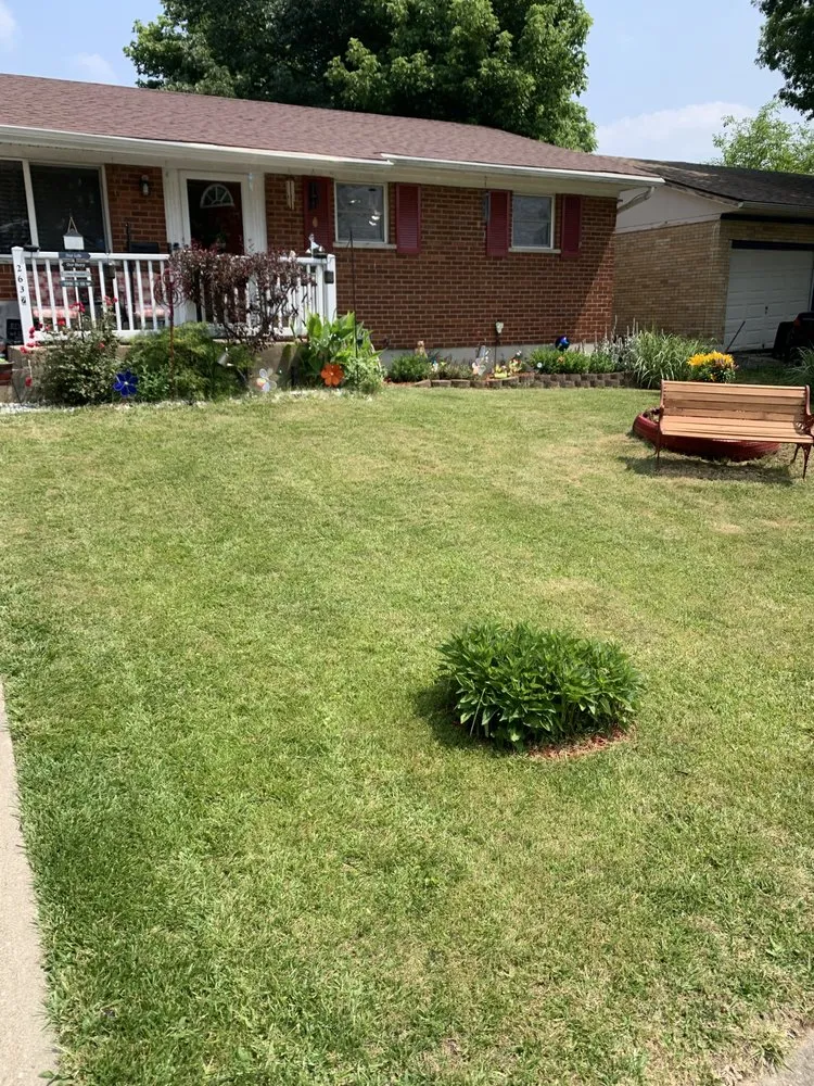 Reliable garden landscaping in Cincinnati, OH by A Diamond Cut