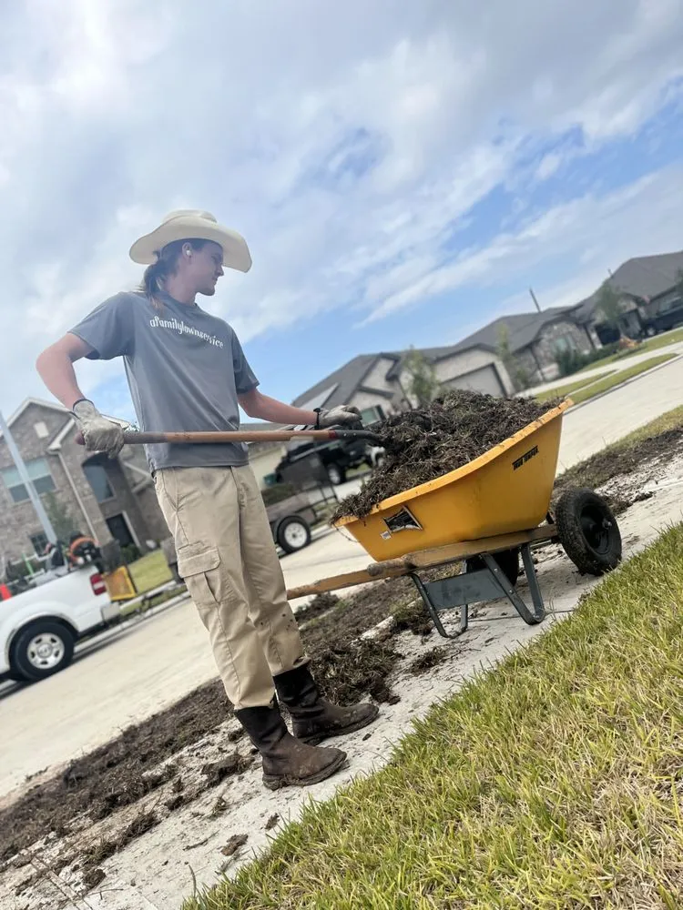 Local yard cleanup service experts serving League City, TX - A Family Lawn Service