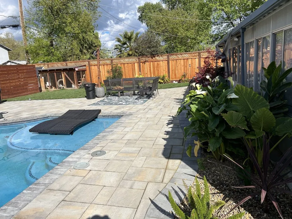 Affordable yard maintenance experts serving Tracy, CA - A Flores Rosas