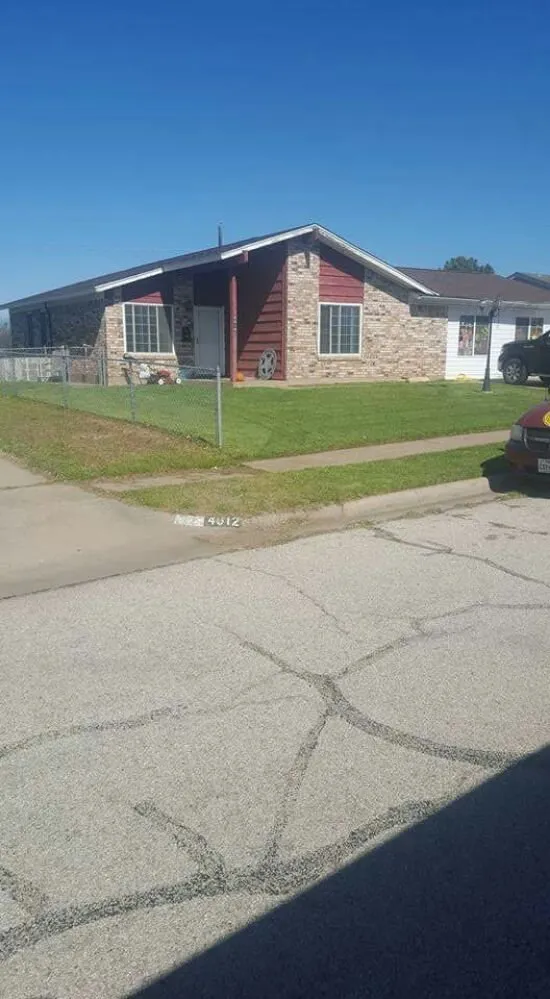 Professional lawn mowing service experts serving Wichita Falls, TX - A Fresh Cut Lawn & Tree Service