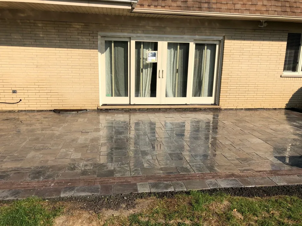 Local landscaping services in Glenview, IL by A Garden Guy