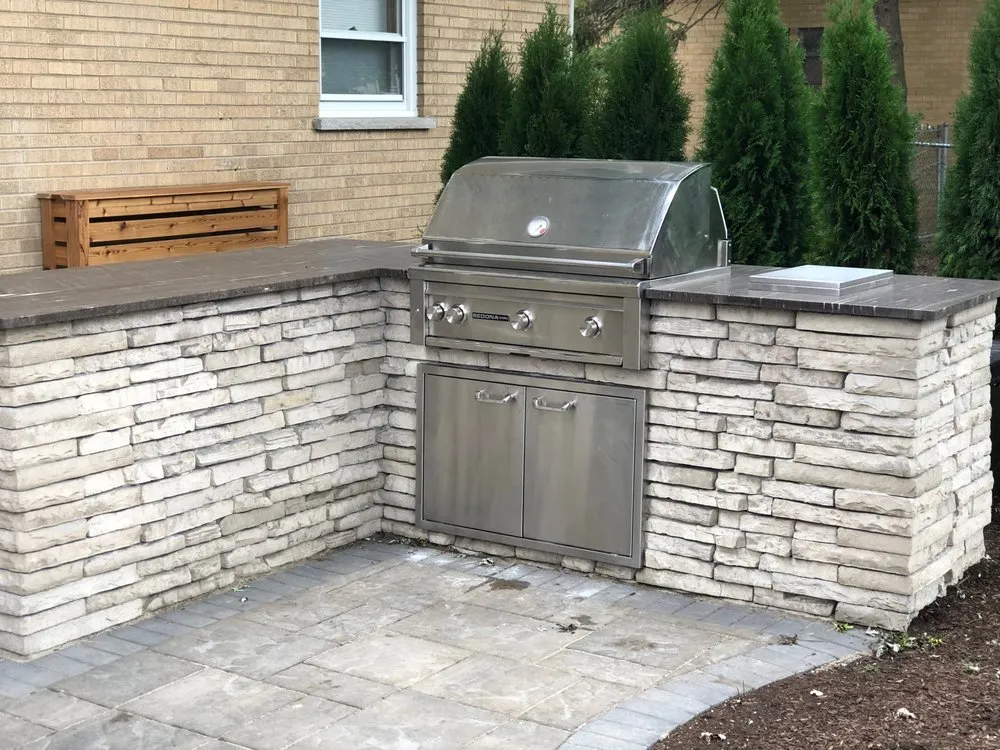 Professional yard maintenance for homes in Glenview, IL by A Garden Guy