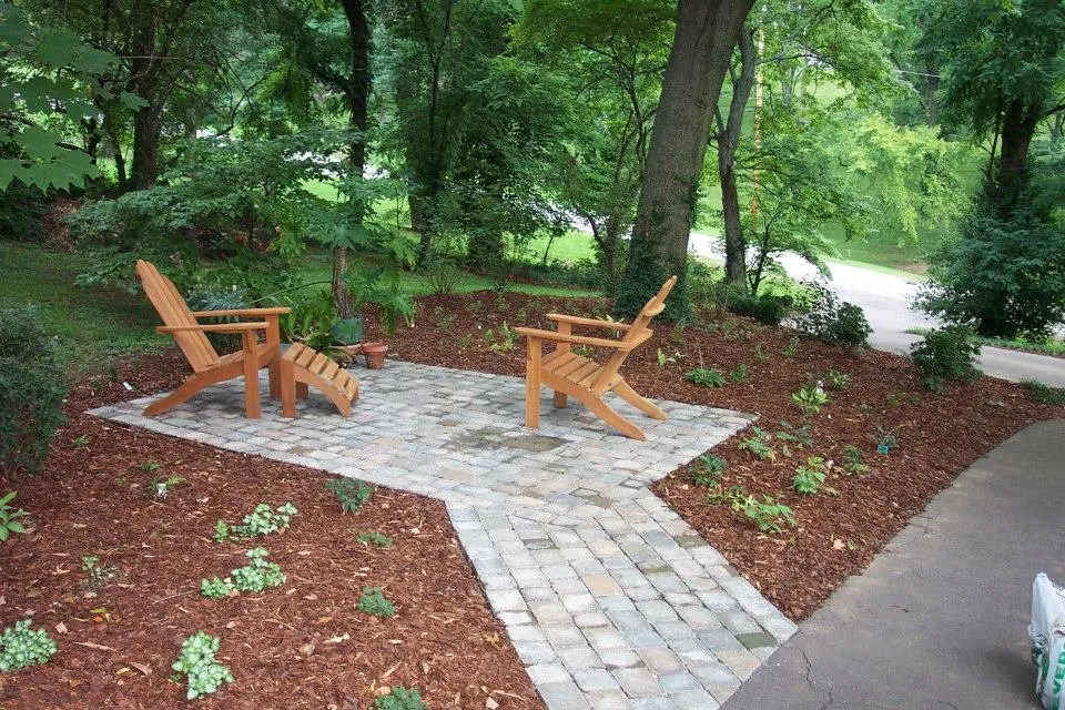 Local outdoor landscaping in Antioch, TN - A Greener Way