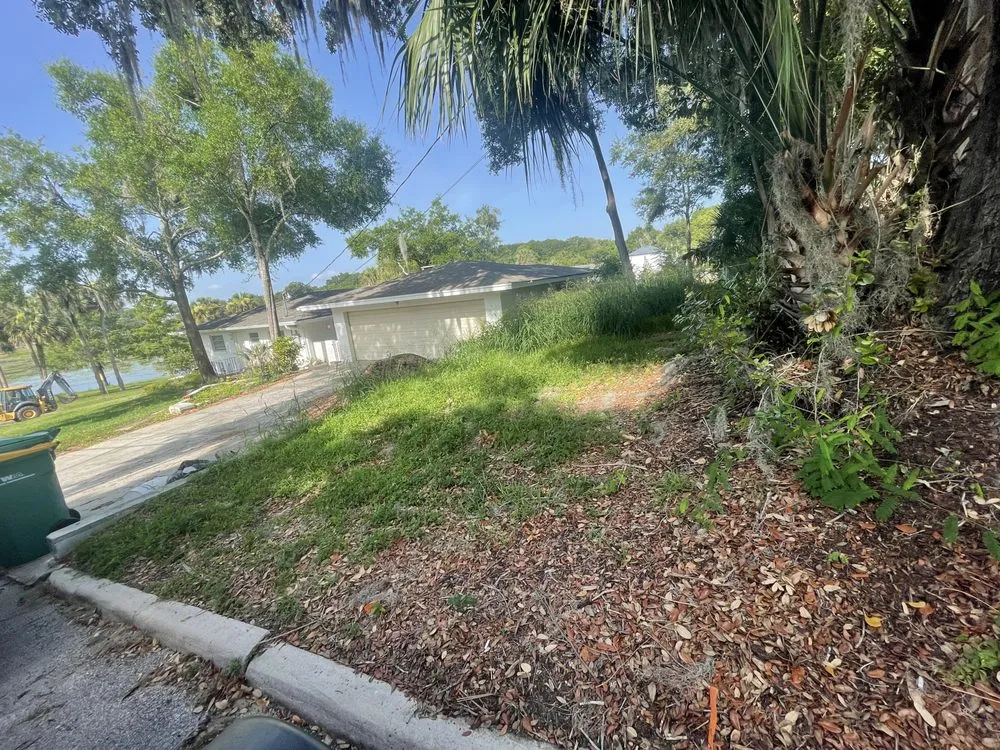 Custom landscape design experts serving Eustis, FL - A Handy Pro Property Maintenance