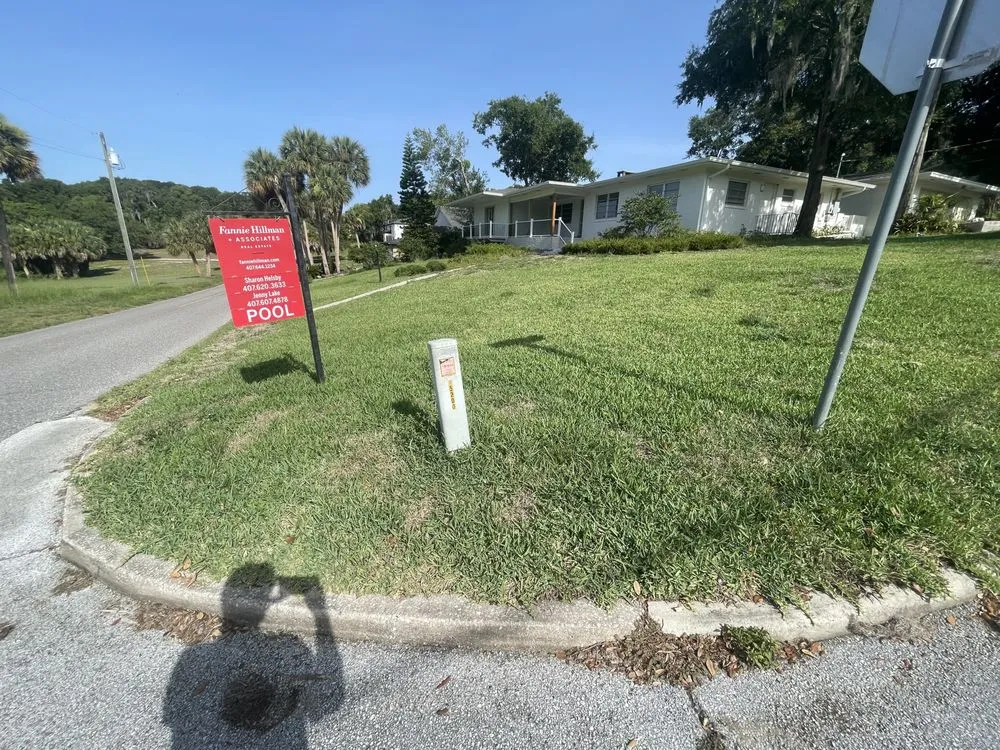 Custom lawn mowing service near you in Eustis, FL by A Handy Pro Property Maintenance