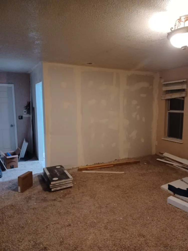 Professional yard cleanup service experts serving Centennial, CO - A Happy House Design