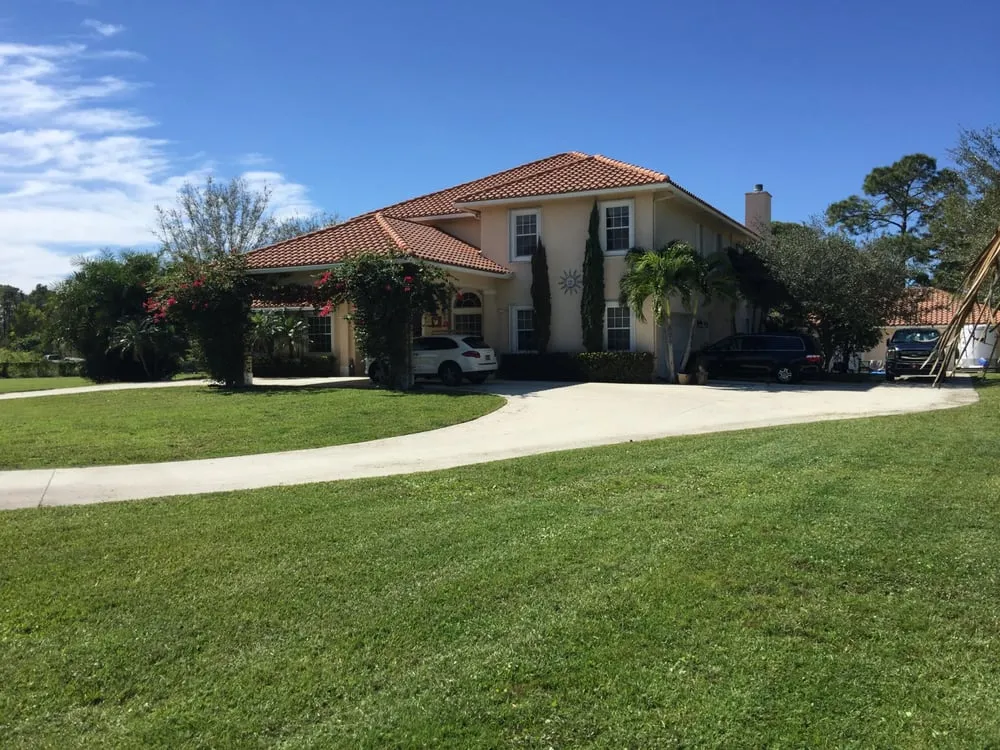 Custom garden landscaping experts serving Jupiter, FL - A J Lippiello Services