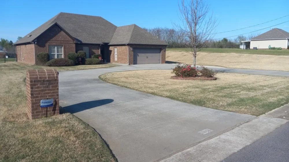 Top-rated garden landscaping in Birmingham, AL by A J Seasonal Lawn Care