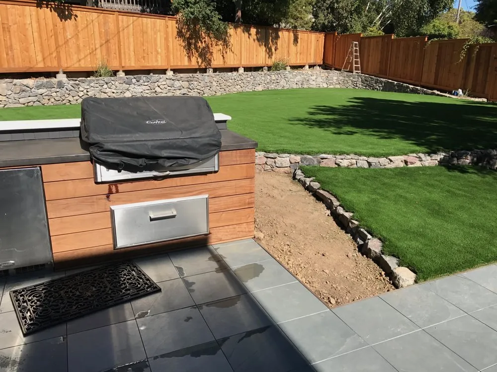 Custom outdoor landscaping in Martinez, CA - A-K Landscaping & Concrete
