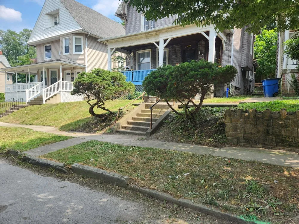 Affordable lawn care service in Dalton, PA - A k Lawn Care