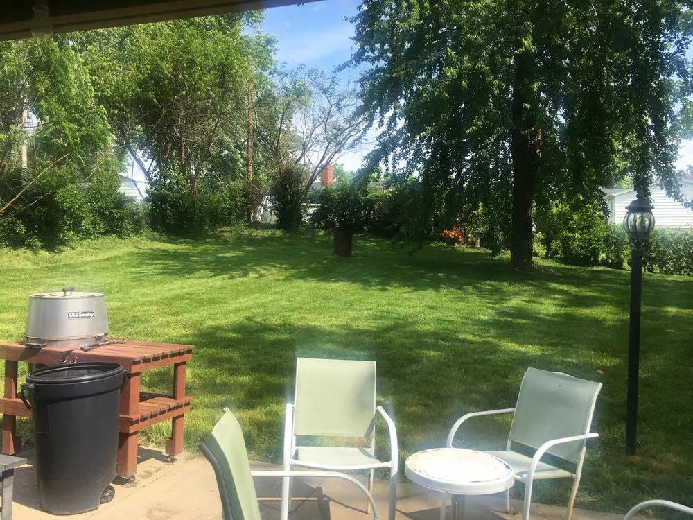 Reliable yard maintenance experts serving Ellisville, MO - A Kick in the Grass Lawn Service