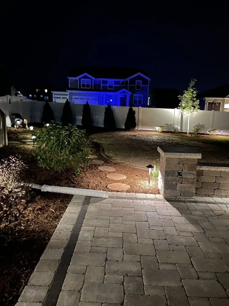 Expert yard maintenance experts serving Madison, WI - A. L. Landscaping