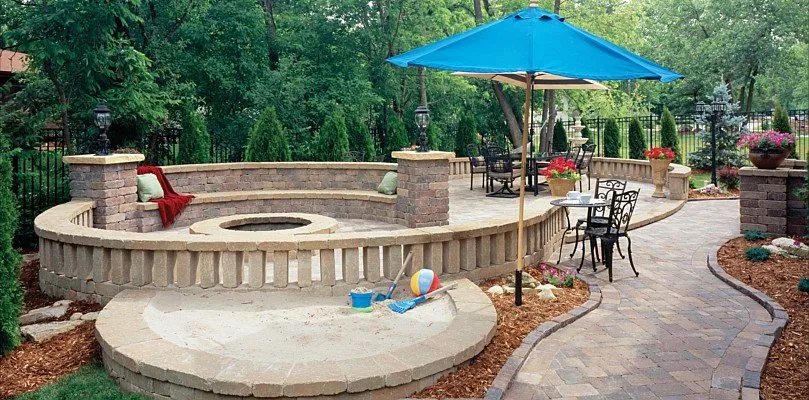 Custom garden landscaping in Des Moines, IA by A+ Lawn & Landscape