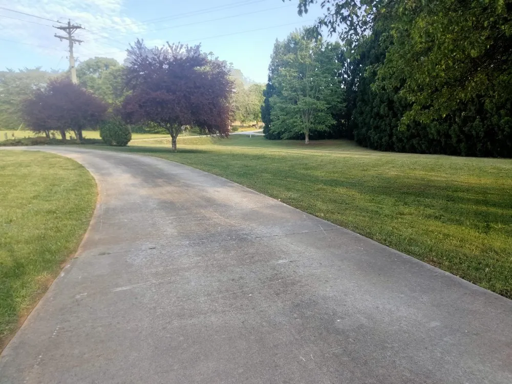 Reliable yard maintenance experts serving Seneca, SC - A+ Lawn Care Southeastern